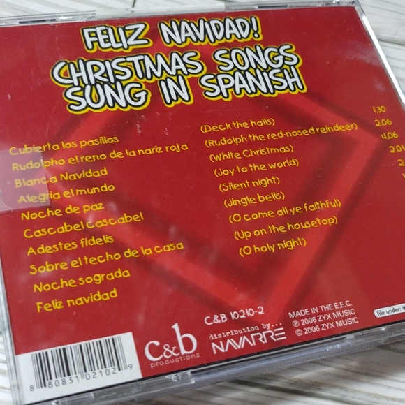 Feliz navidad! Christmas song sung in Spanish CD - Picture 2 of 2